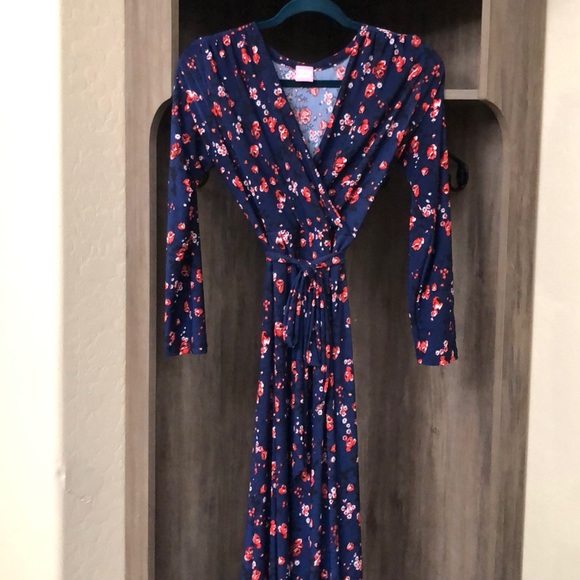 Floral Maternity Maxi Dress- Size Medium - Picture 4 of 7